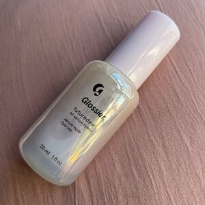 Glossier future dew serum